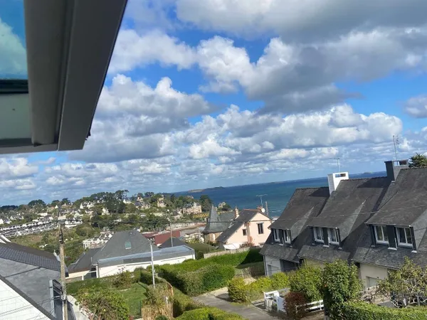 Combles aménagés 3 pièces 73 m²