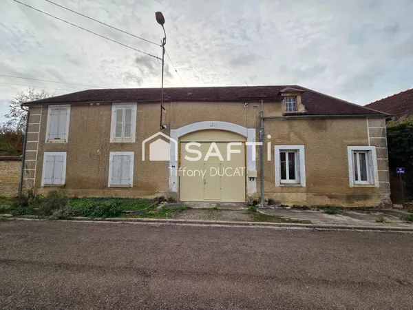 Corps de ferme à rénover avec grange et potentiel d'agrandissement
