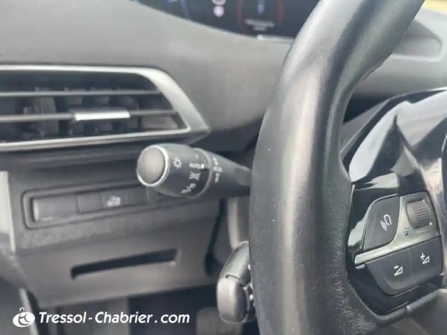 Peugeot 3008 puretech 130ch s&amp;s eat8 allure — photo 17