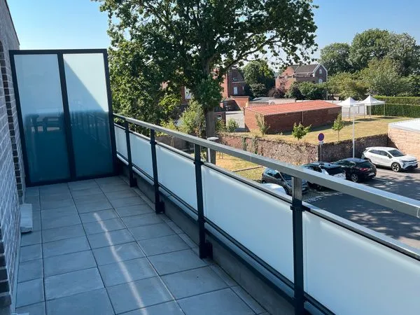 Appartement a nieppe pres du chateau