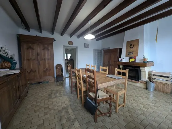Maison familiale 6 pièces 121 m2 Terrain arboré de 1448