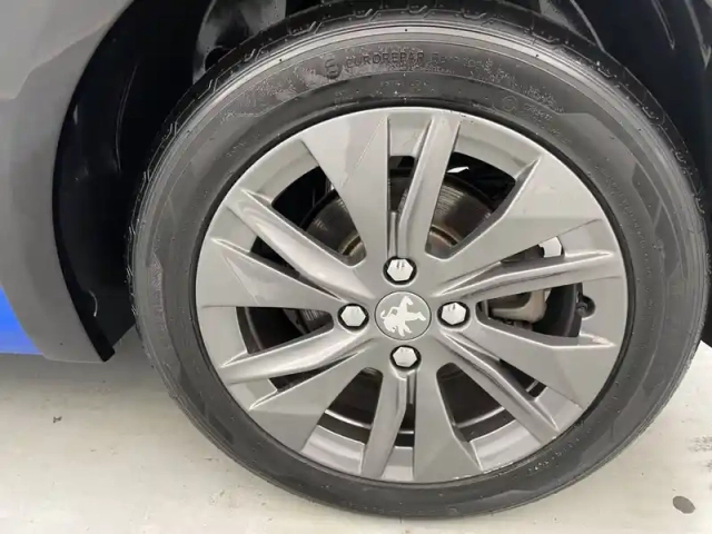 Peugeot 208 electrique 50 kwh 136ch — photo 20