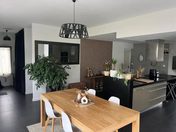 Maison 1 pièce 140 m²