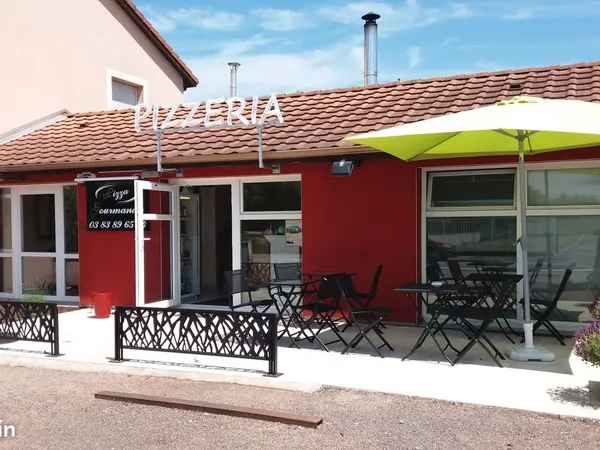 Ensemble de 2 locaux commerciaux
