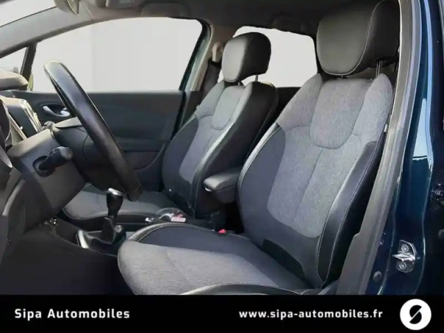 Renault Captur tce 90 energy — photo 9