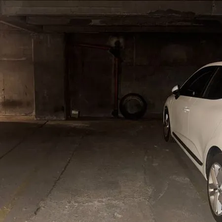 Parking/box PARIS