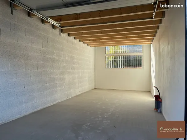 Local 62 m² Saint-Baldoph