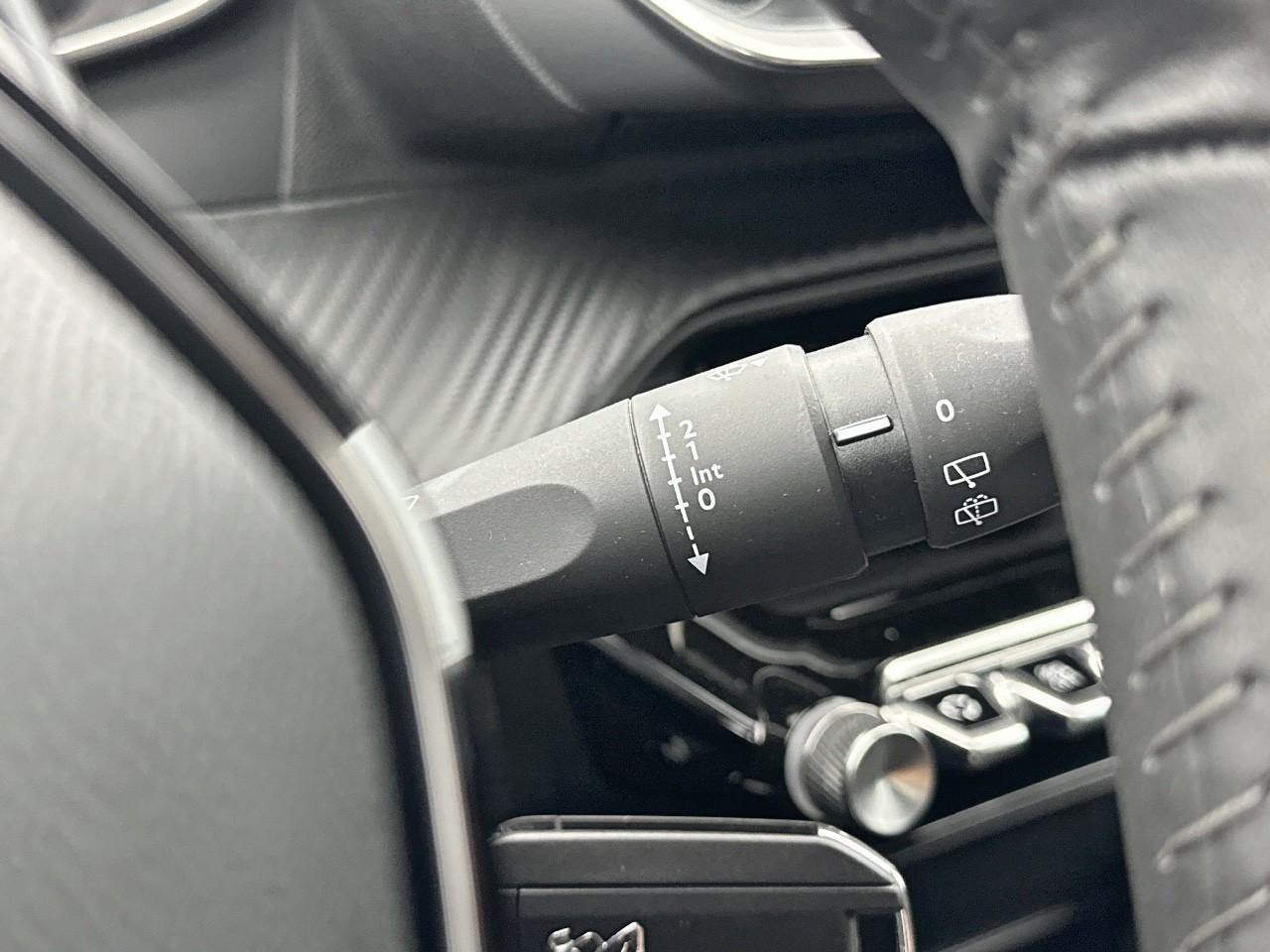 Peugeot 208 puretech 75 s&s bvm5 style — photo 18