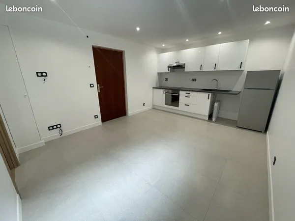 Appartement 2 pièces 32m2 + parking