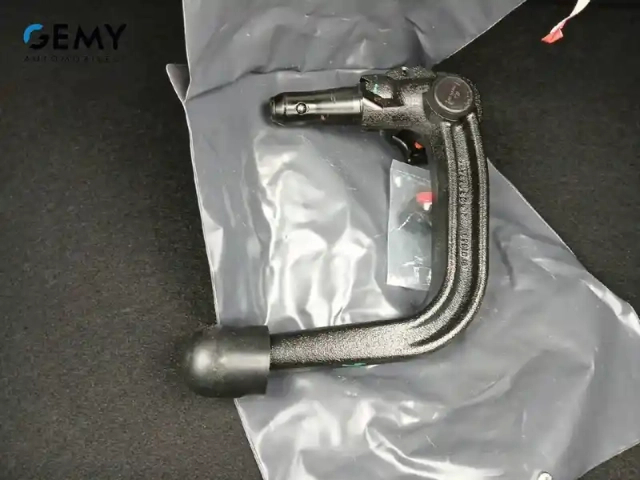 Peugeot 208 puretech 100 s&amp;s bvm6 — photo 20