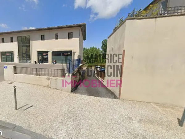 Parking/box 10 m² Carpentras