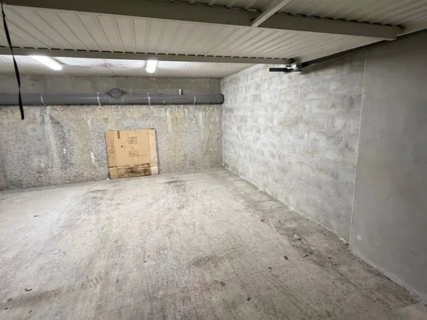 Parking 30 m²