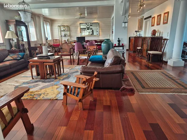 Appartement 9 pièces 325 m²