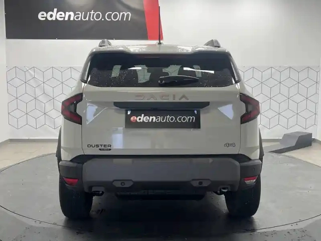 Dacia Duster hybrid-g 150 4x4 — photo 30