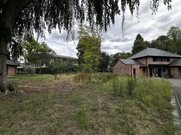 Terrain en lotissement 727 m²