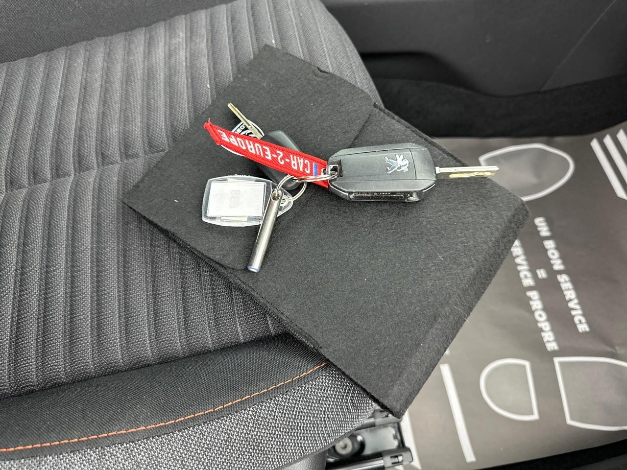 Peugeot 208 puretech 100 s&s bvm6 active pack — photo 32
