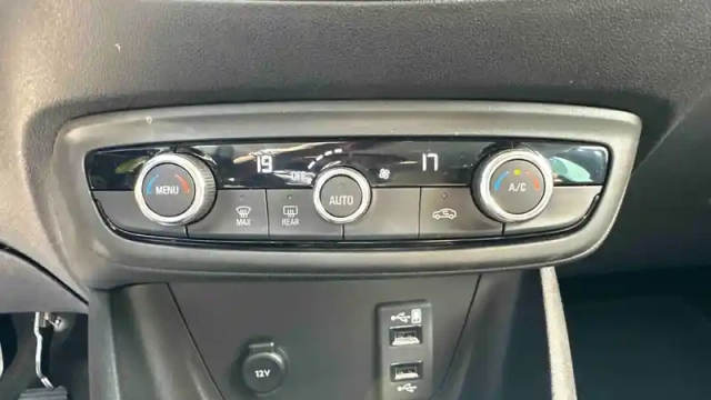 Opel Crossland 1.2 turbo 110 ch bvm6 — photo 8