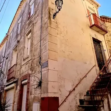 Charmante maison de village avec 3 chambres et terrasse.