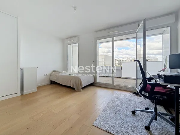 ISSY LES MOULINEAUX - INVESTISSEMENT LOCATIF - STUDIO VENDU LOUÉ AVEC TERRASSE