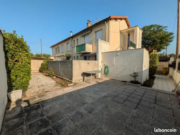 Appartement T4 70m² avec Jardin Privatif 150m² - Résidence Fermée