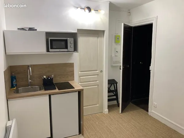 Paris 11e - Studio meublé 15 m²