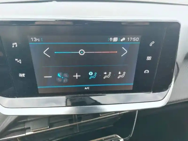 Peugeot 208 puretech 75 s&amp;s bvm5 — photo 18