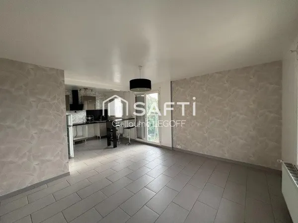 Appartement F2 avec balcons et cave