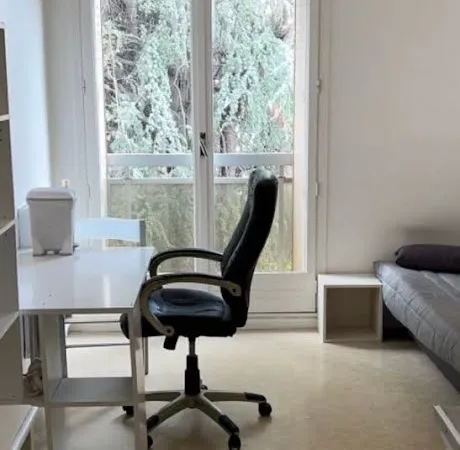 Studio 1 pièce 17 m²