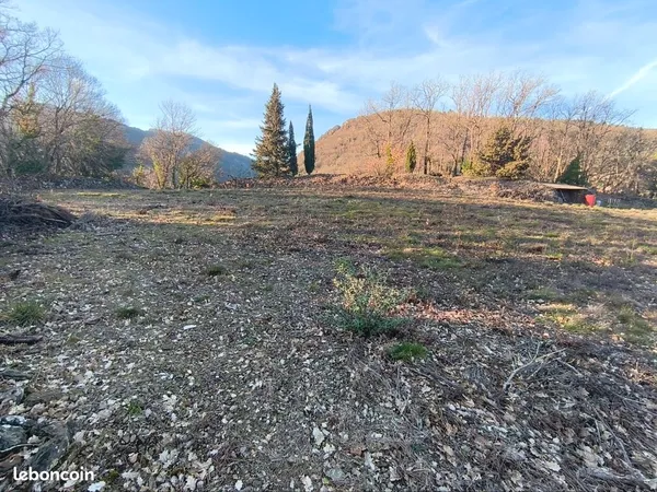 Location terrain