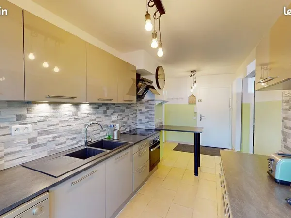 Magnifique et douillette Coloc. POUR FILLE, NEUVE, avec 2 chambres à Ville-La-Grand, à 1kms DOUANE S