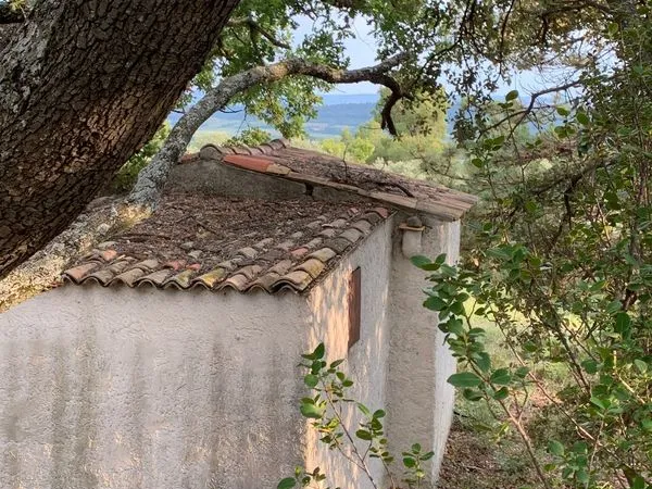 Terrain 1ha 62 et maisonnette vaugines