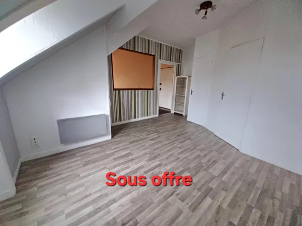 Appartement T1 dans bâtiment de caractère. Idéal investisseur