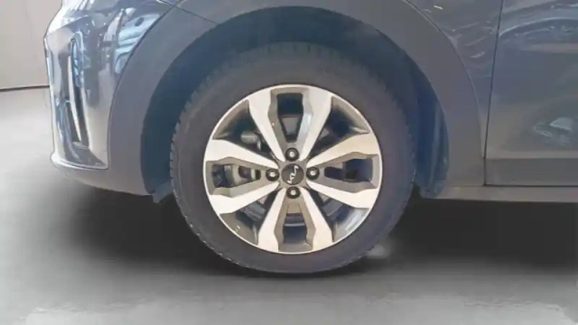 Kia Stonic 1.0 t-gdi 100 ch bvm6 — photo 12