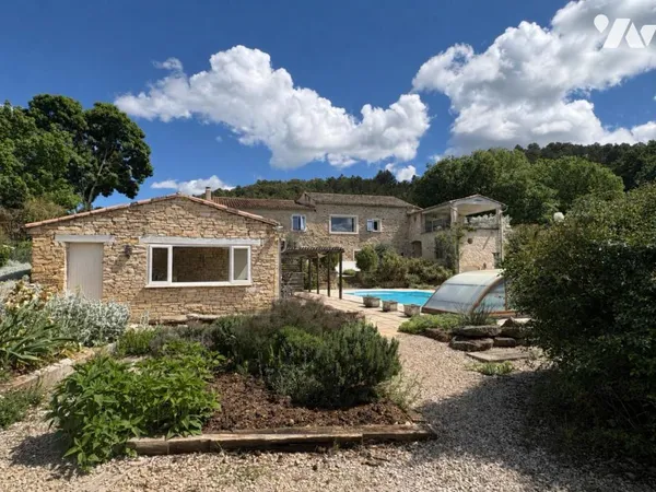 Maison 228 m²