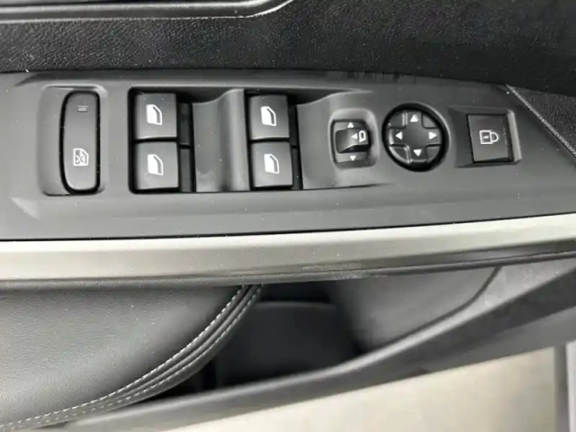 Peugeot 3008 hybrid 145 e-dcs6 — photo 70