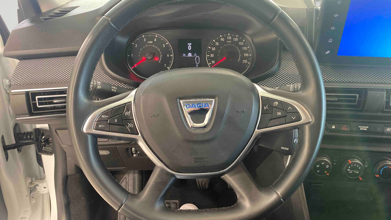 Dacia Sandero SCe 65 - 22 — photo 10