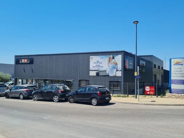 Loue Local Commerciam Pelissanne