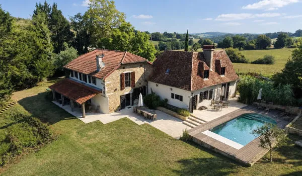 Propriété 8 pièces 257 m²