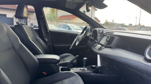 Toyota RAV4 2.5 VVTi 197 Hybrid E-CVT - Design – 2018 – 149111 km – Hybride essence – Boîte Automatique — photo 14