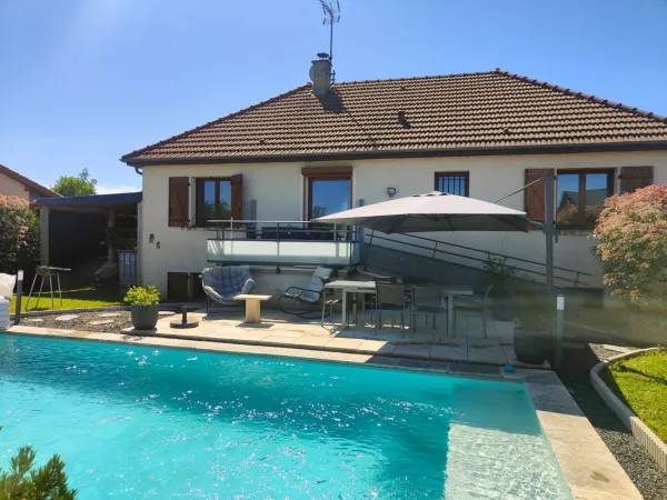 Maison à vendre 8 pièces Proche de LES ECHARMEAUX (71)