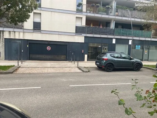 Location garage 14m2