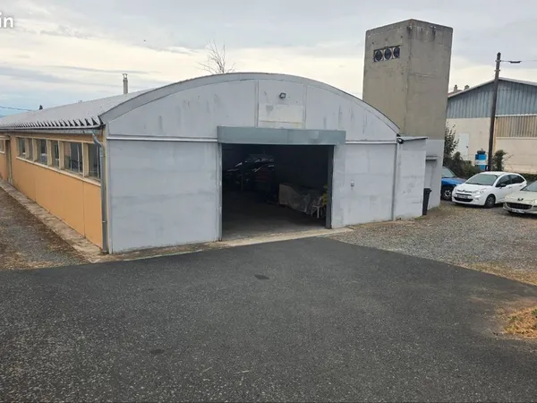 Local industriel 420 m2 proche Villefranche-sur-saone