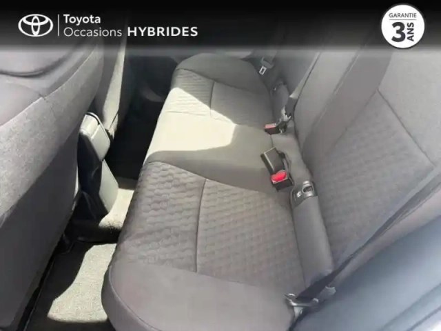 Toyota Yaris 116h dynamic business 5p — photo 4