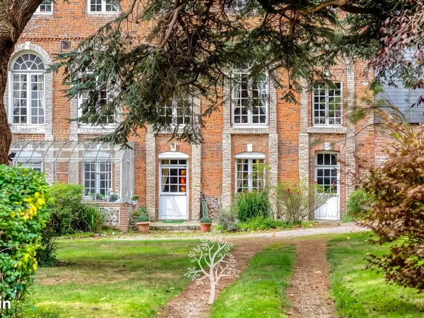 Manoir 7 pièces 243 m²