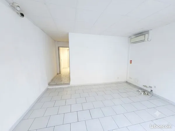 TRETS - Local commercial 60m2