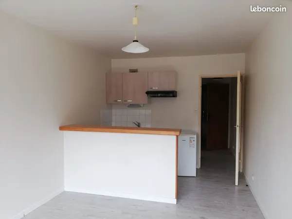 Studio rénové proche centre-ville Pontarlier
