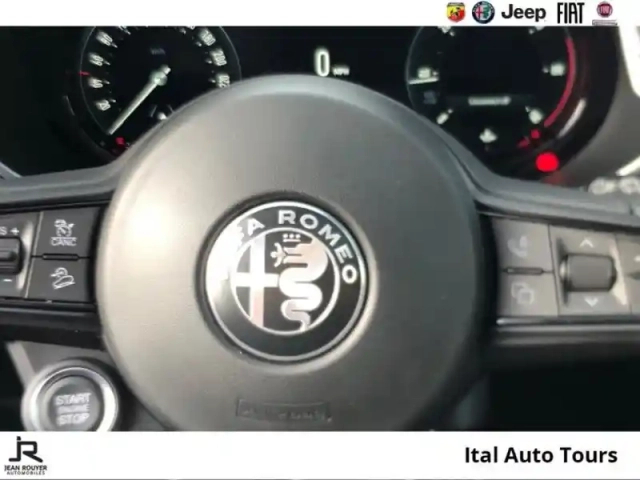Alfa Romeo Stelvio 2.2 diesel 160ch veloce at8/toit ouvrant/cuir sport — photo 13