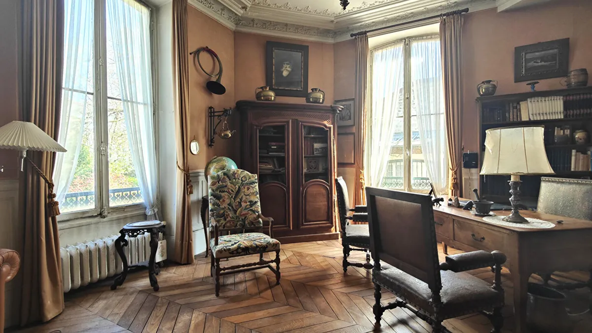 Photo 10