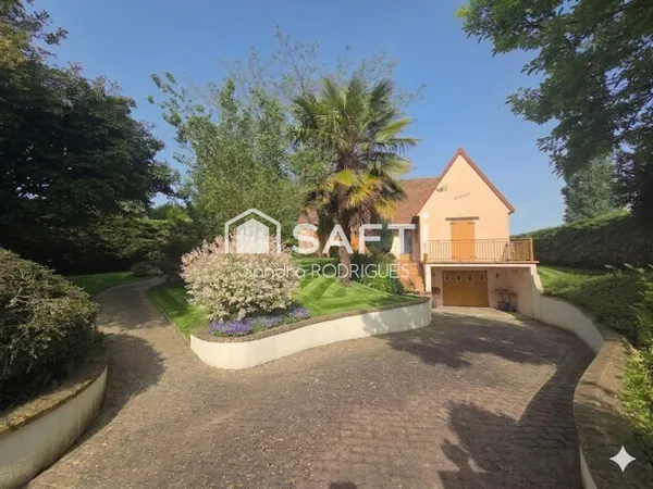 Pavillon construit sur sous sol complet, 4 pièces à la campagne à 2 min de Crécy sur serre sans trav