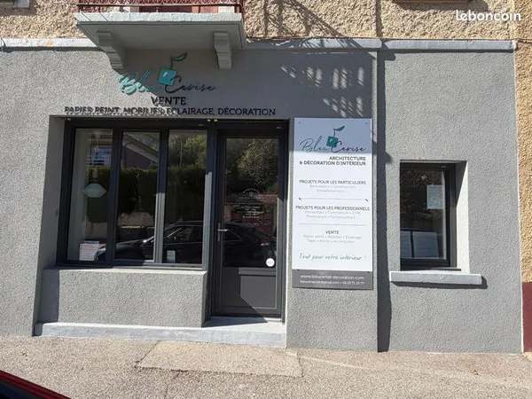 À louer - Local professionnel de 38 m² avec vitrine - Aix-les-Bains